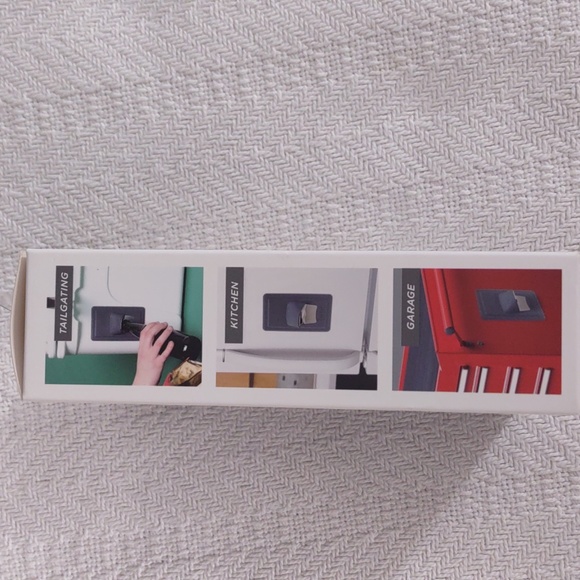 Capski bottle opener securely grips to surfaces. New in box - Picture 4 of 9